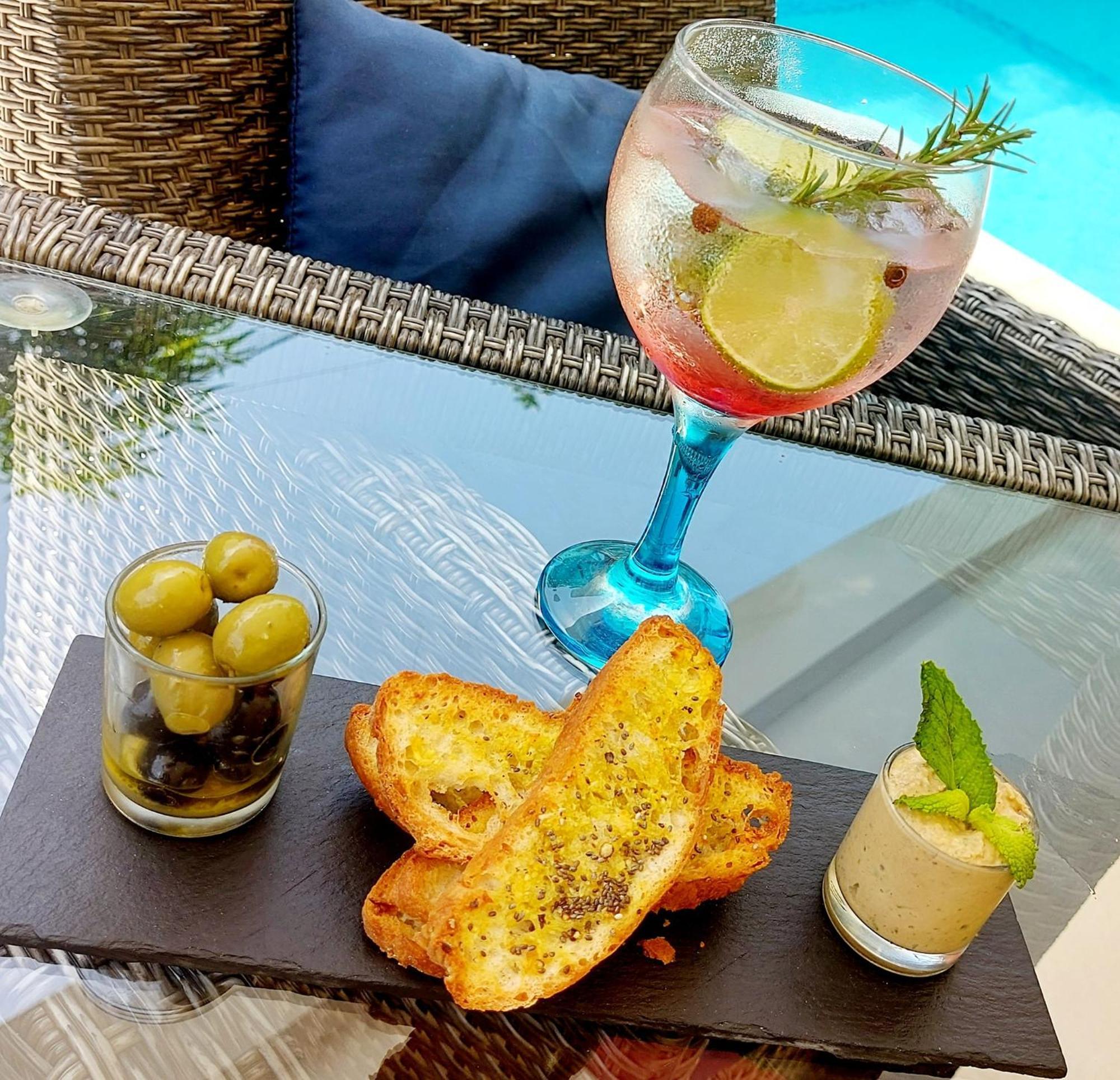 Blue Marlin Hotel Миндело Екстериор снимка