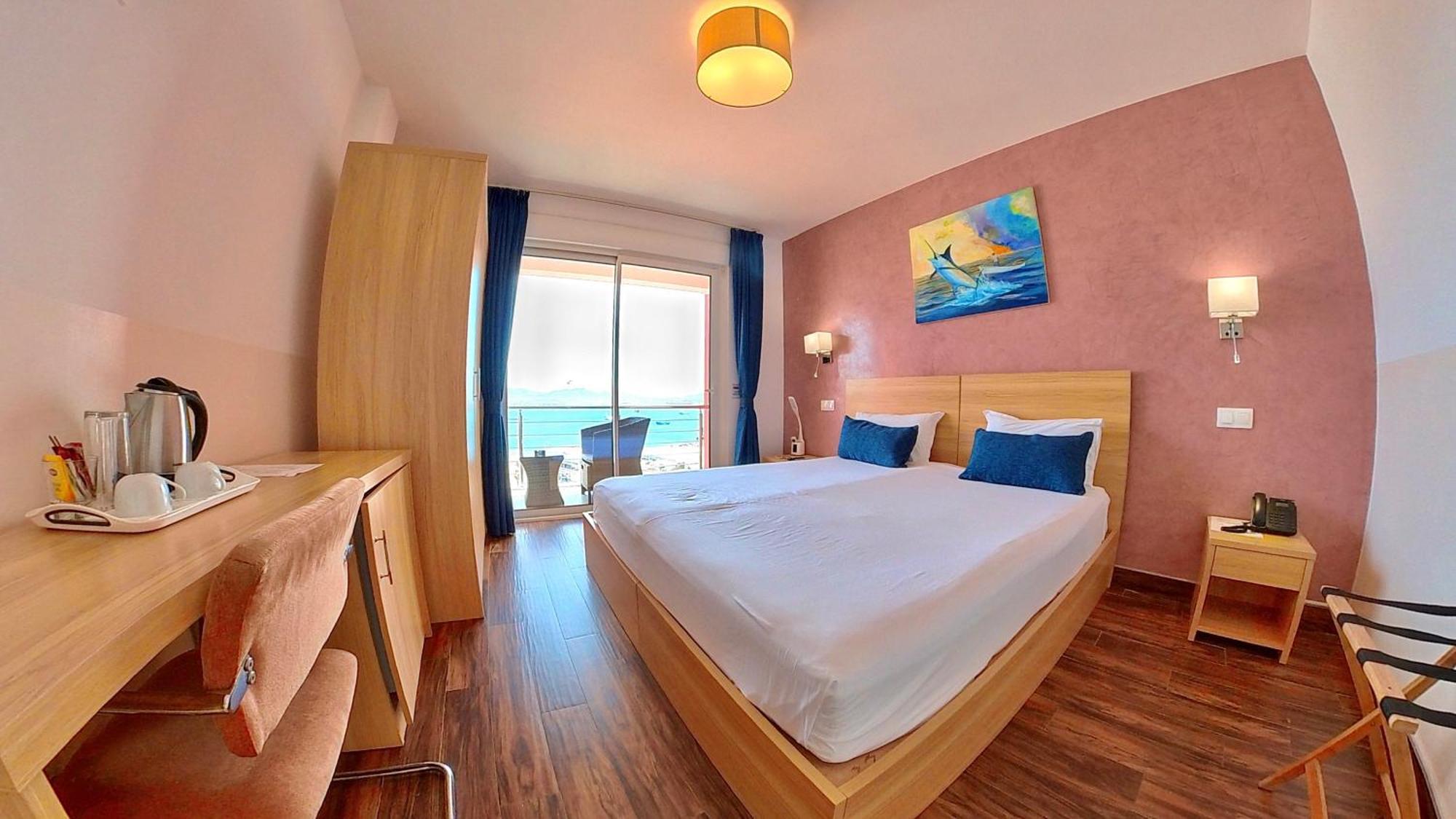 Blue Marlin Hotel Миндело Екстериор снимка